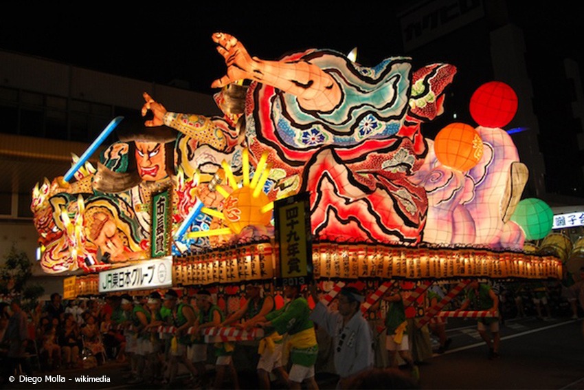 Nebuta-Floß auf dem Aomori Nebuta Festival 