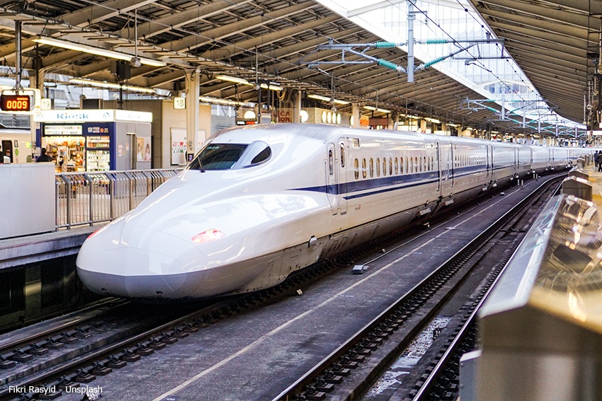 Shinkansen Zug, japanischer Hochgeschwindigkeitszug 