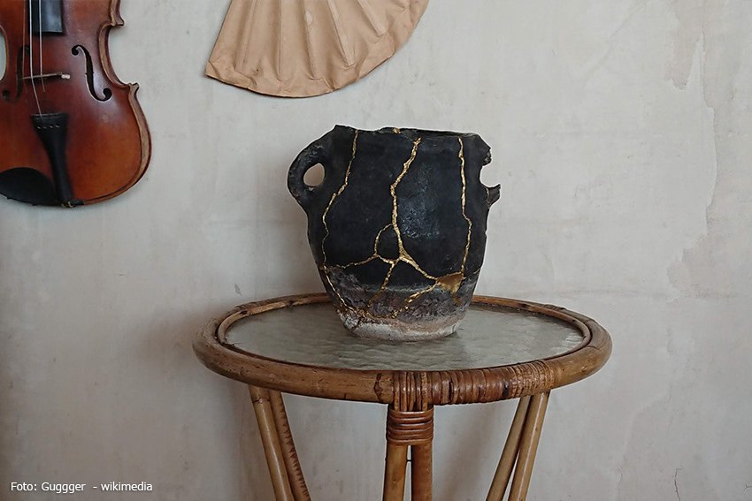 Kintsugi – japanische Keramik Reparatur Goldlack | Rasierschalen