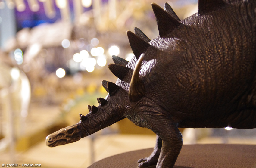 Nachbildung eines Stegosaurus im Museum