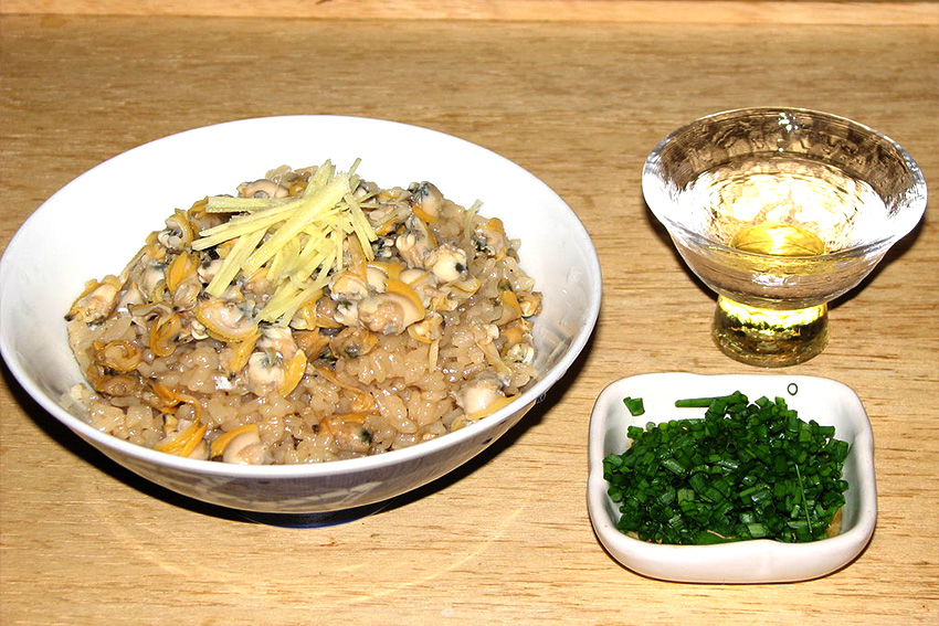 Fukugawa-Meshi mit Muscheln aus tokio