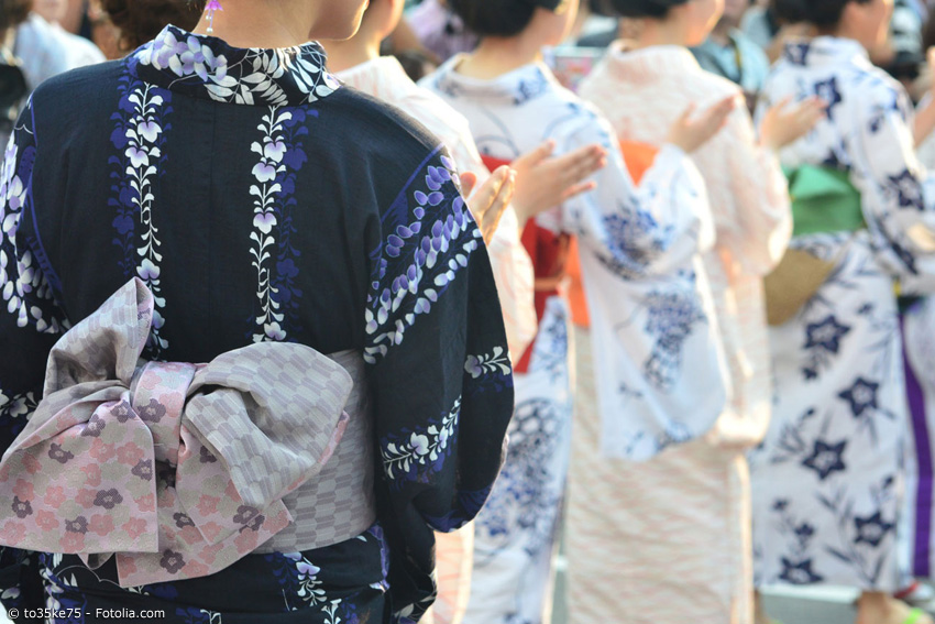 Manche Conventions bieten ein Matsuri, ein japanisches Fest, bei dem traditionell Yukata getragen werden. Doch auch ohne Matsuri sieht man auf vielen Conventions Menschen im Kimono oder Yukata.