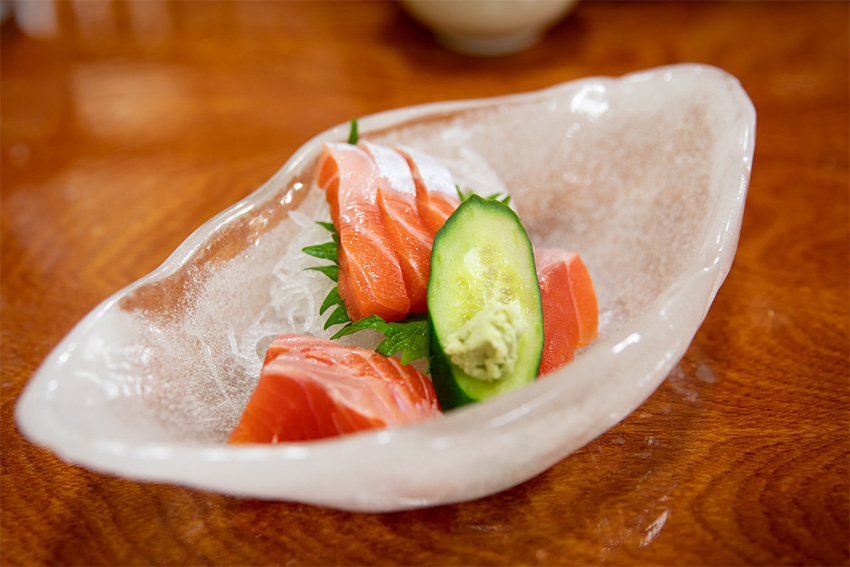 Sushi mit Lachs in Japan