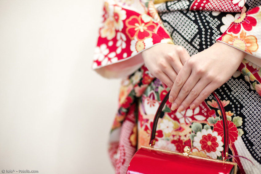 Stoff Baumwolle Japan Fächer Raute lila lavendel messing Meterware Kimono 