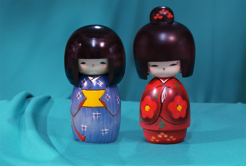 Kokeshi Puppe roter Kimono