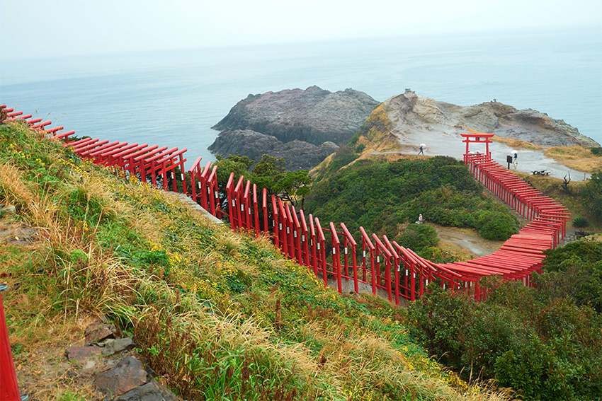 Torii Pfad Motonosumi-Schrein