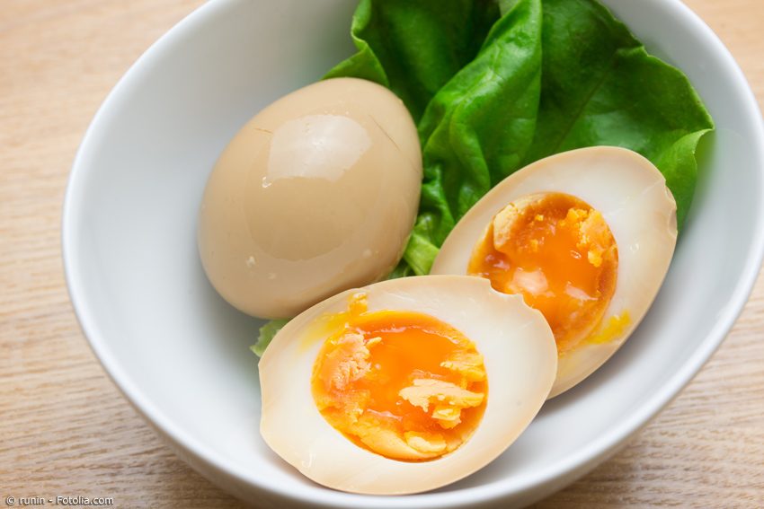 Ramen Ei in Sojasoße eingelegt