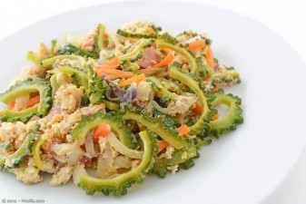 Rezept aus Okinawa: Goya Champuru – das Essen der Hundertjährigen