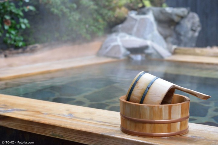 Die Hinoki Badewanne: Japanische Badekultur genießen