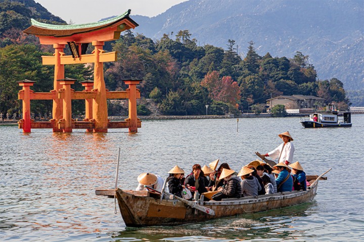 Miyajima Insel - Japan Highlight mit ikonischem Schrein