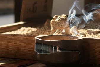 Zwischen Duft und Stille: Kōdō, die vergessene Zeremonie Japans