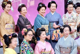 10 verschiedene Arten von Kimonos für Damen