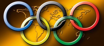 Reise der Olympischen Fackel durch Japan 2021 beginnt