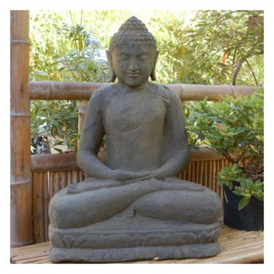 Sitzender Buddha, aus Lavastein